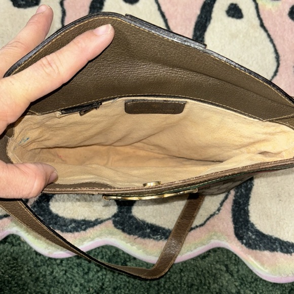 Vintage Gucci crossbody bucket bag - Picture 7 of 16